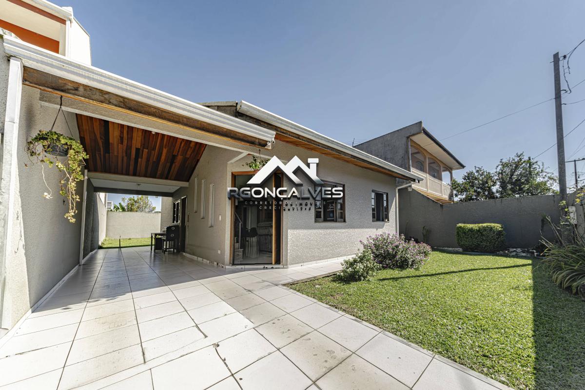 Excelente Casa à Venda no Centro de Piraquara