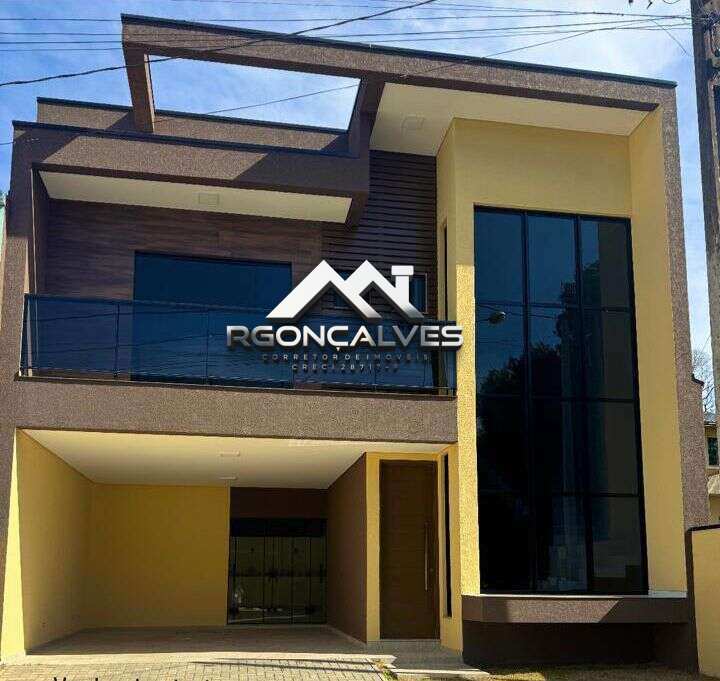 Sobrado à venda em Piraquara, Centro, com 3 quartos, 177m²